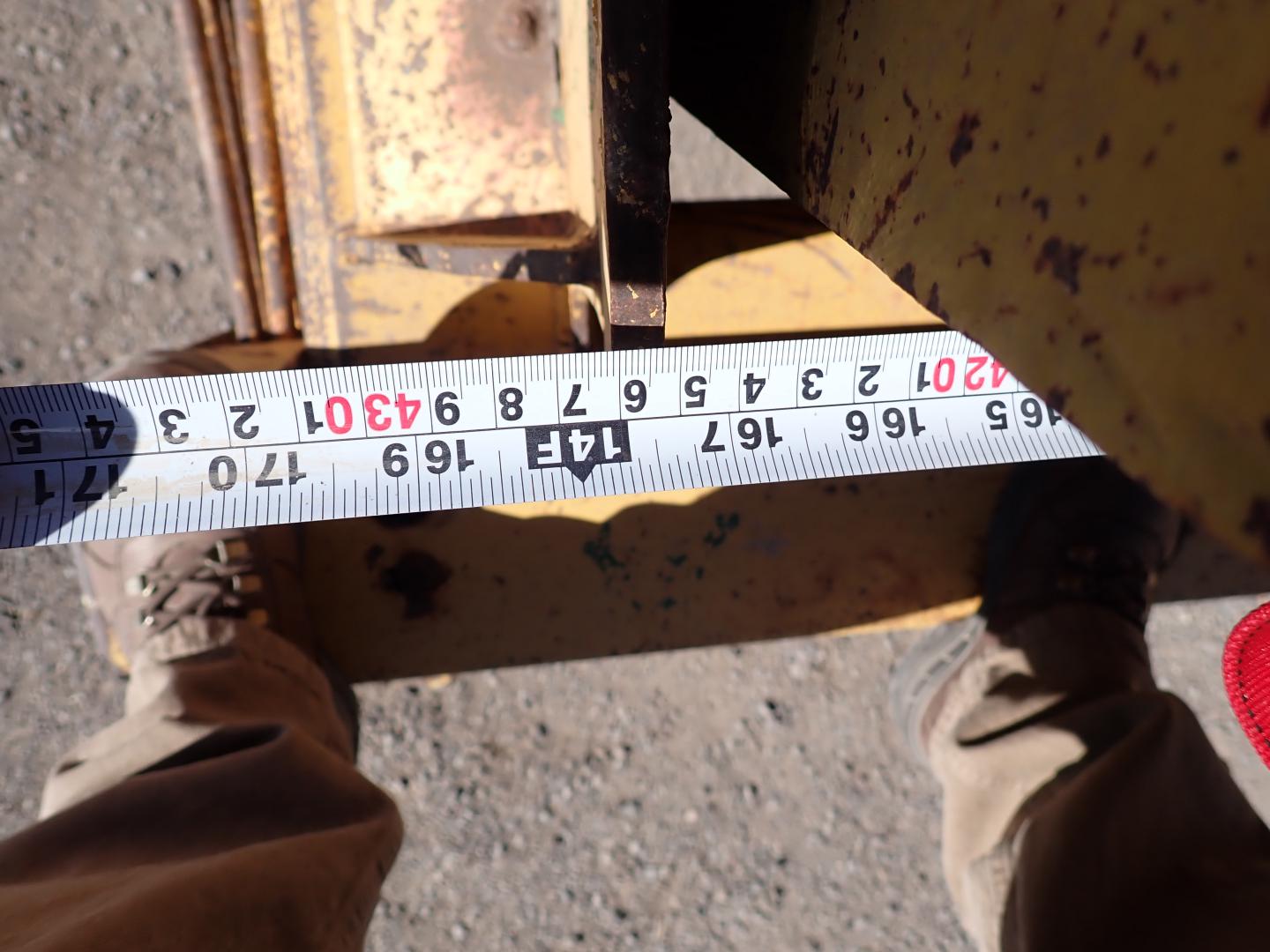 ./imagenes/INVOICE/2019/16501/ESCREPA JOHN DEERE_1814C (10).JPG